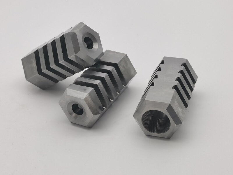 Как соединительная деталь с шестигранной трубкой улучшает ваши механические сборки?