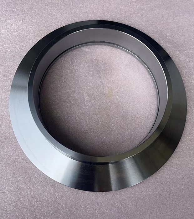 Обработка соединительных деталей с ЧПУ